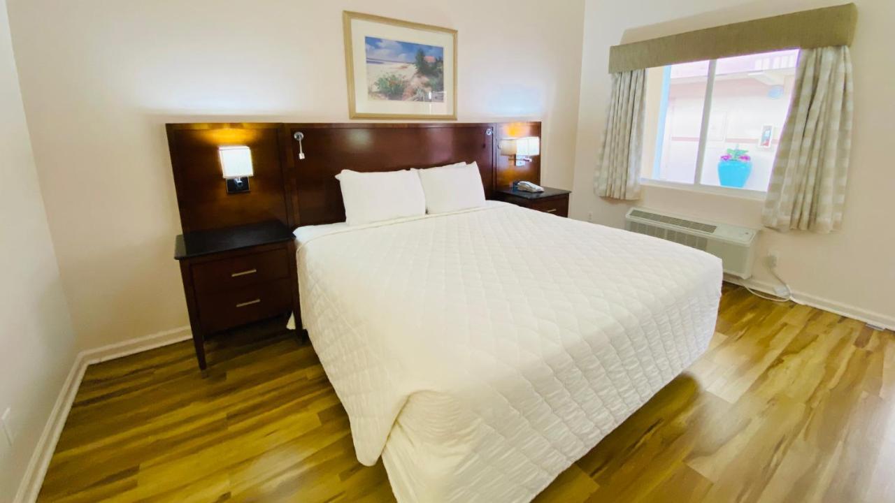 Royal Inn Hotel 皇家棕榈滩 外观 照片