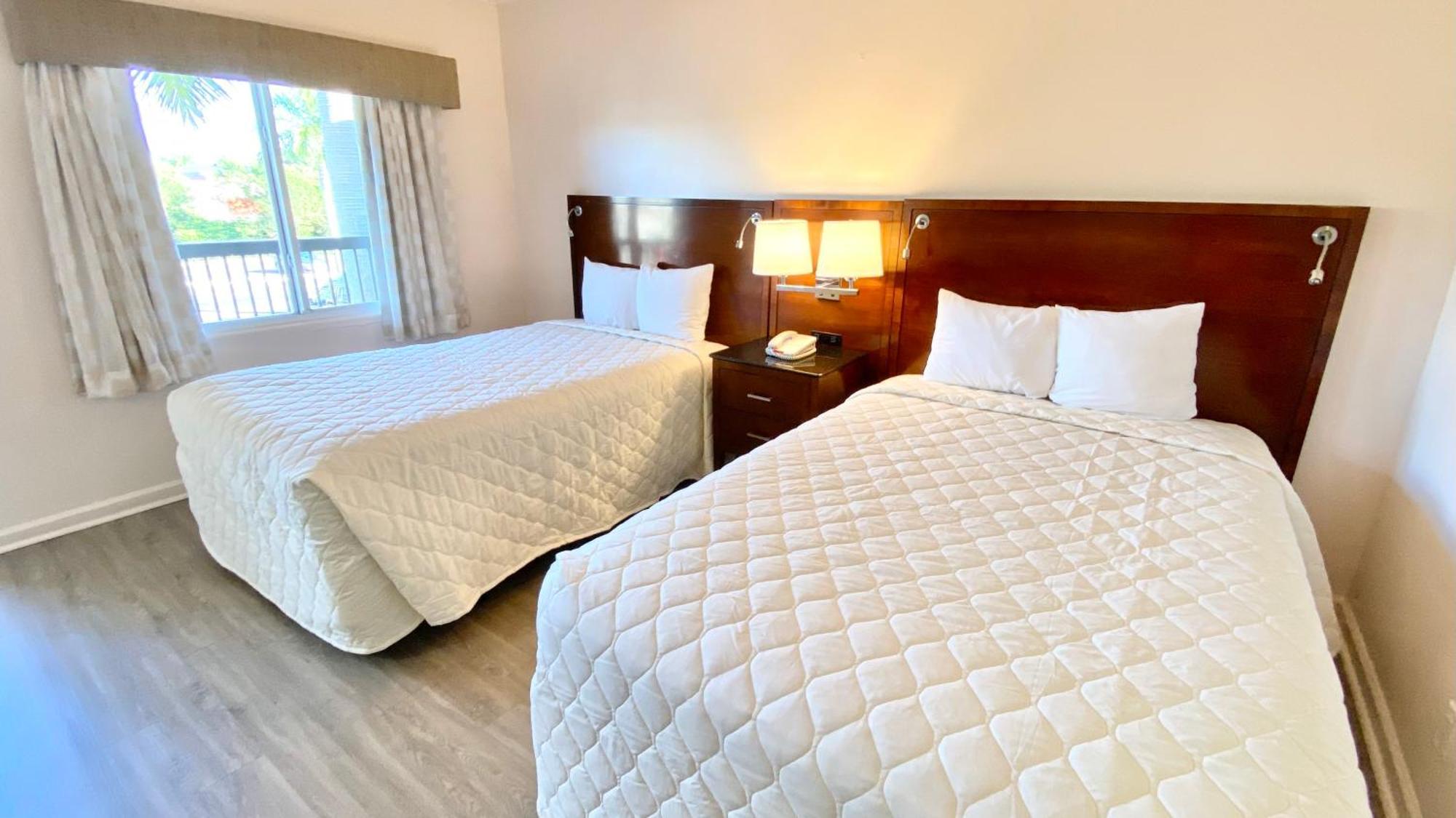 Royal Inn Hotel 皇家棕榈滩 外观 照片